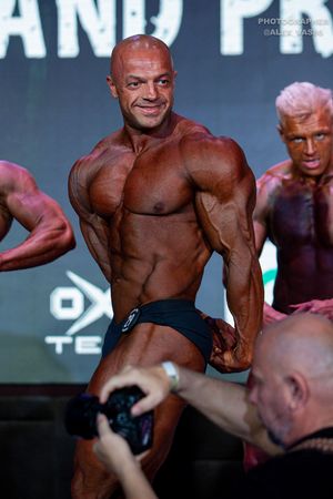CLASSIC PHYSIQUE +178
